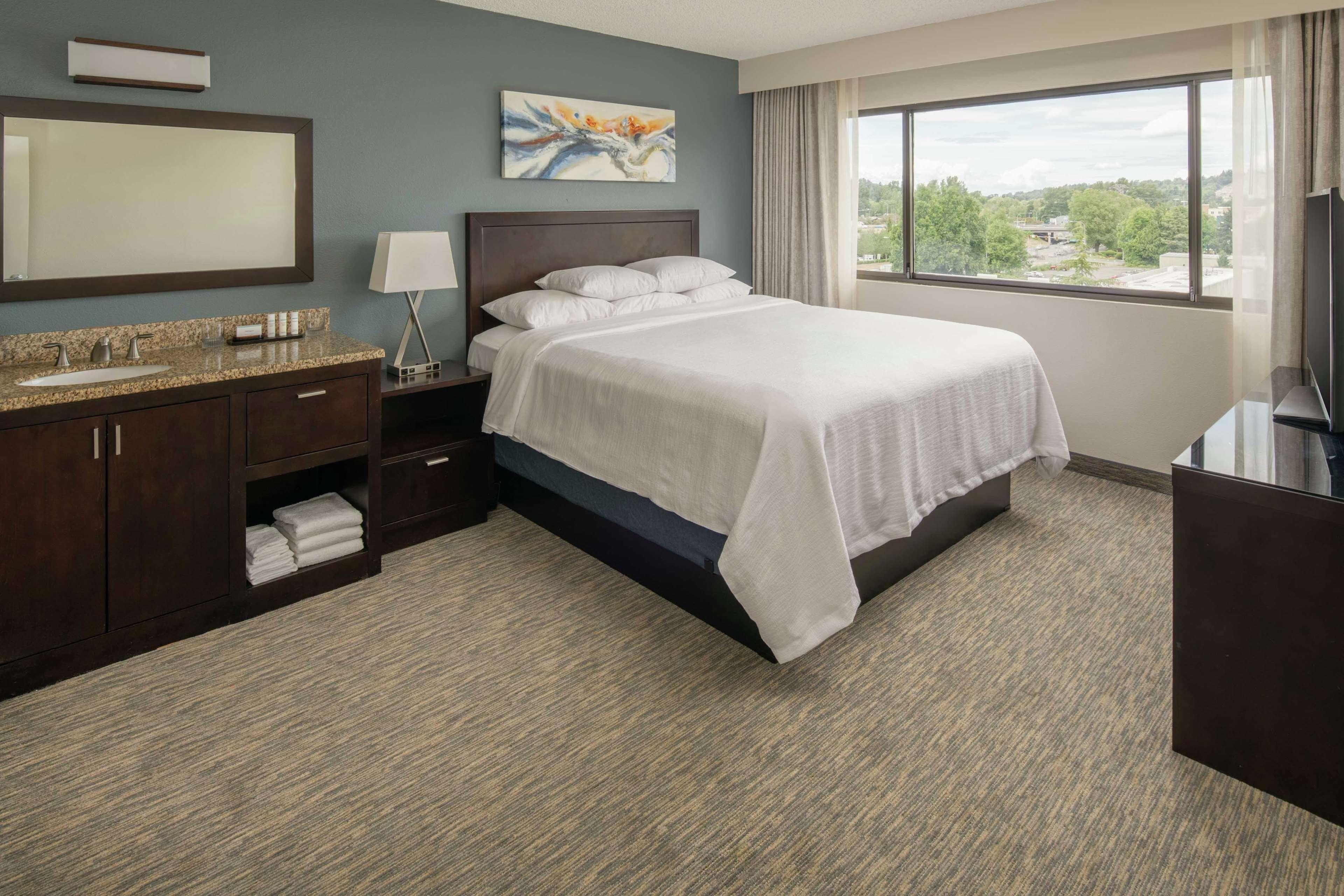 Embassy Suites By Hilton Seattle - Tacoma International Airport Tukwila Esterno foto