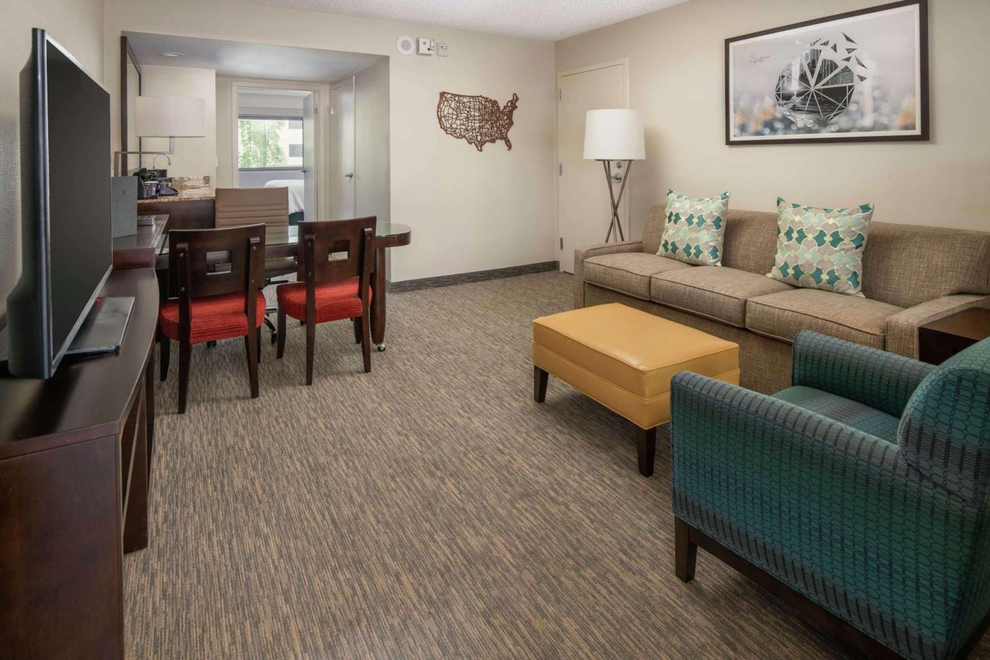 Embassy Suites By Hilton Seattle - Tacoma International Airport Tukwila Esterno foto