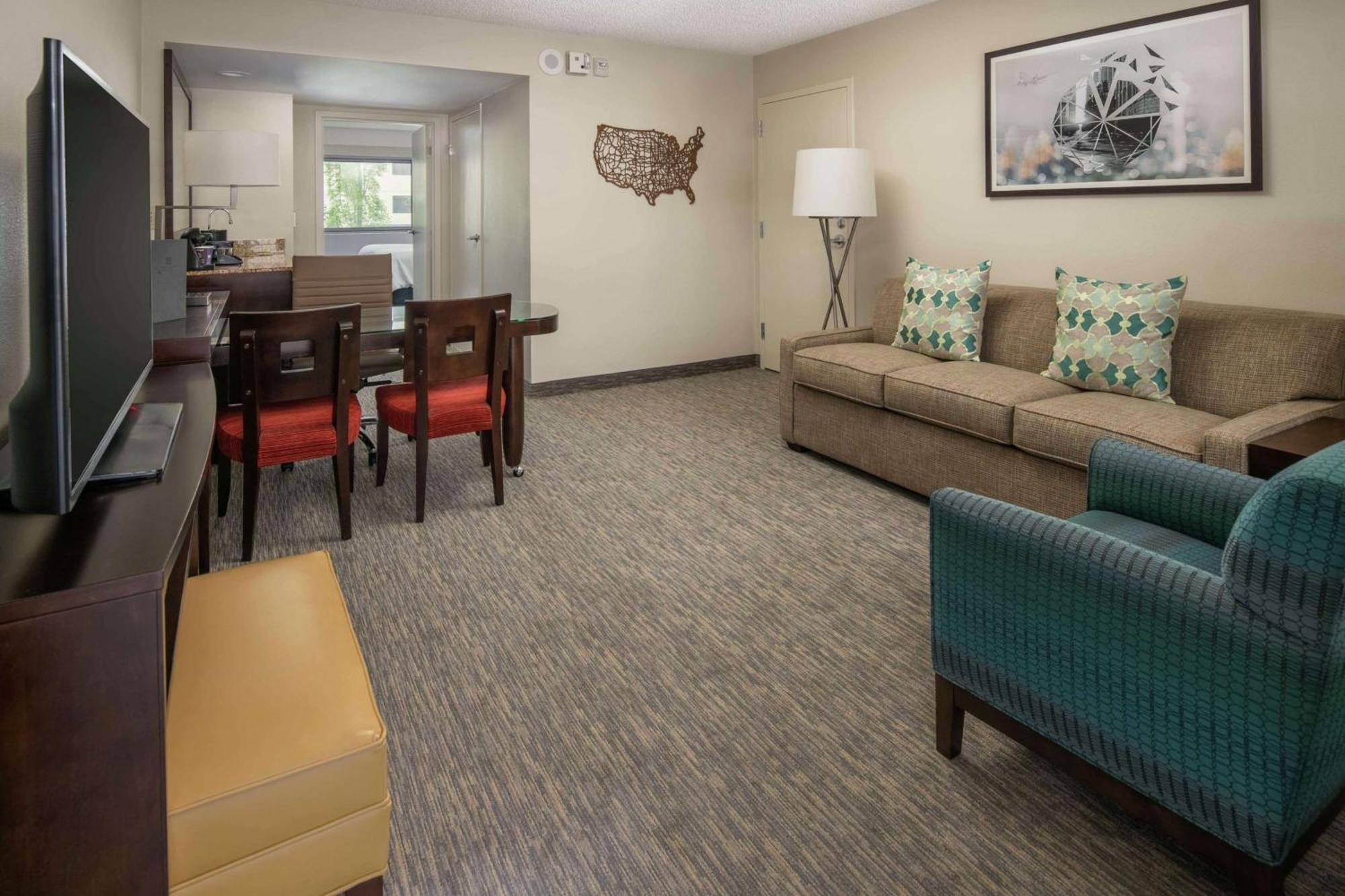 Embassy Suites By Hilton Seattle - Tacoma International Airport Tukwila Esterno foto