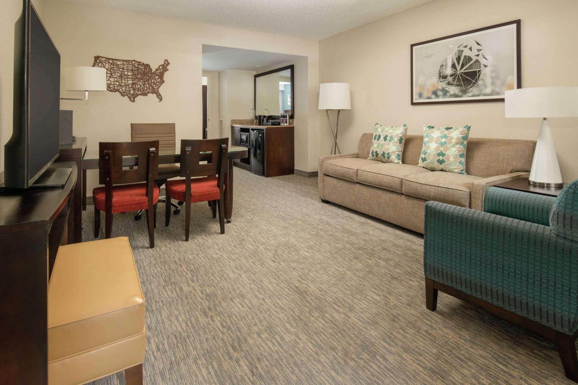 Embassy Suites By Hilton Seattle - Tacoma International Airport Tukwila Esterno foto